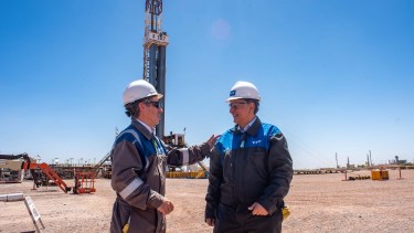 YPF y Toyota extendieron su alianza estratégica por cuatro años con fuerte anclaje en Vaca Muerta