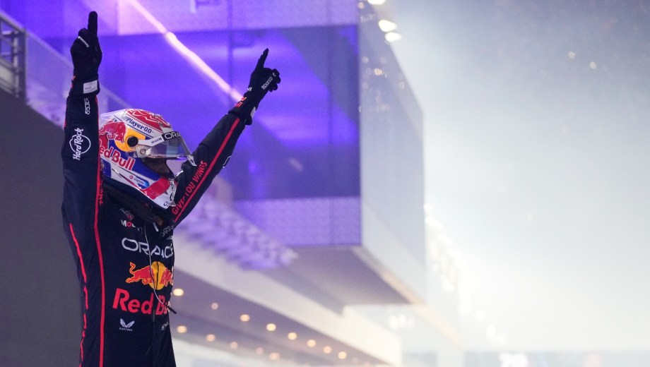 Max Verstappen ganó en Qatar y quedó a 12 puntos de Lando Norris. (Foto: AP)