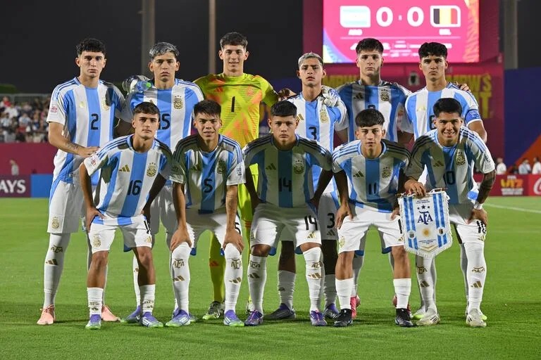 La selección Argentina Sub 17 se prepara para su segundo partido en el Mundial de Qatar.