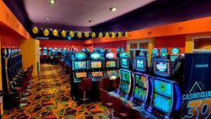 El casino se retiró de Jacobacci por «inviabilidad comercial»: acusan pérdidas de casi US$ 1 millón