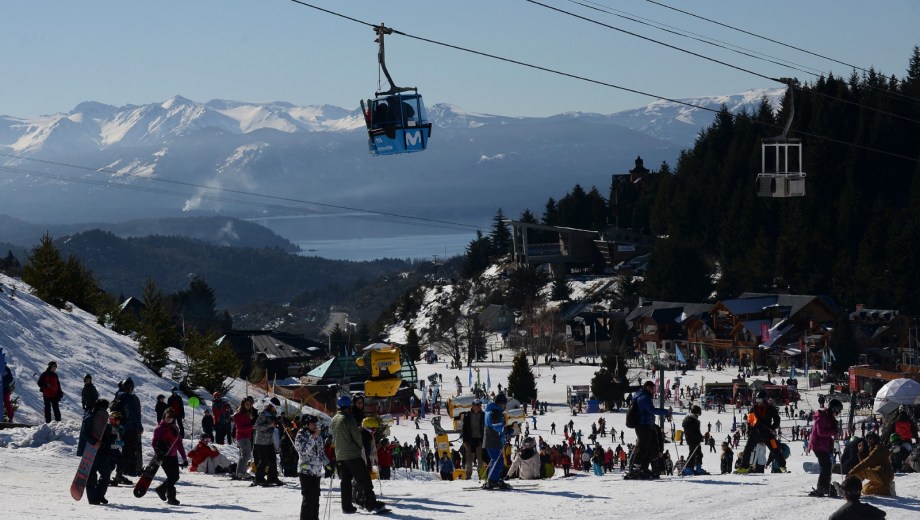 El cerro catedral tiene un plan de desarrollo para urbanizar 77 hectáreas, el 4% del total del área concesionada. Archivo- Chino Leiva