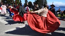 Imagen de Bariloche celebró el Día de la Tradición con danza en el Centro Cívico