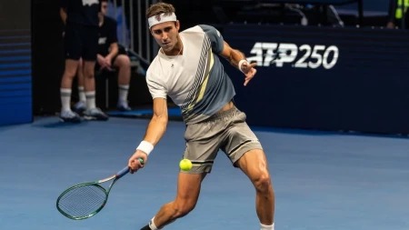 Tomás Etcheverry quedo eliminado del ATP 250 de Atenas.