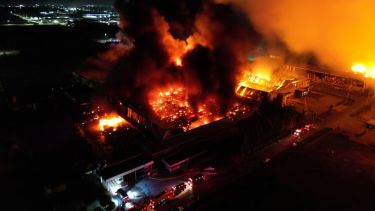 Qué hipótesis descartaron sobre la explosión e incendio en Ezeiza: las pericias empezarían este lunes