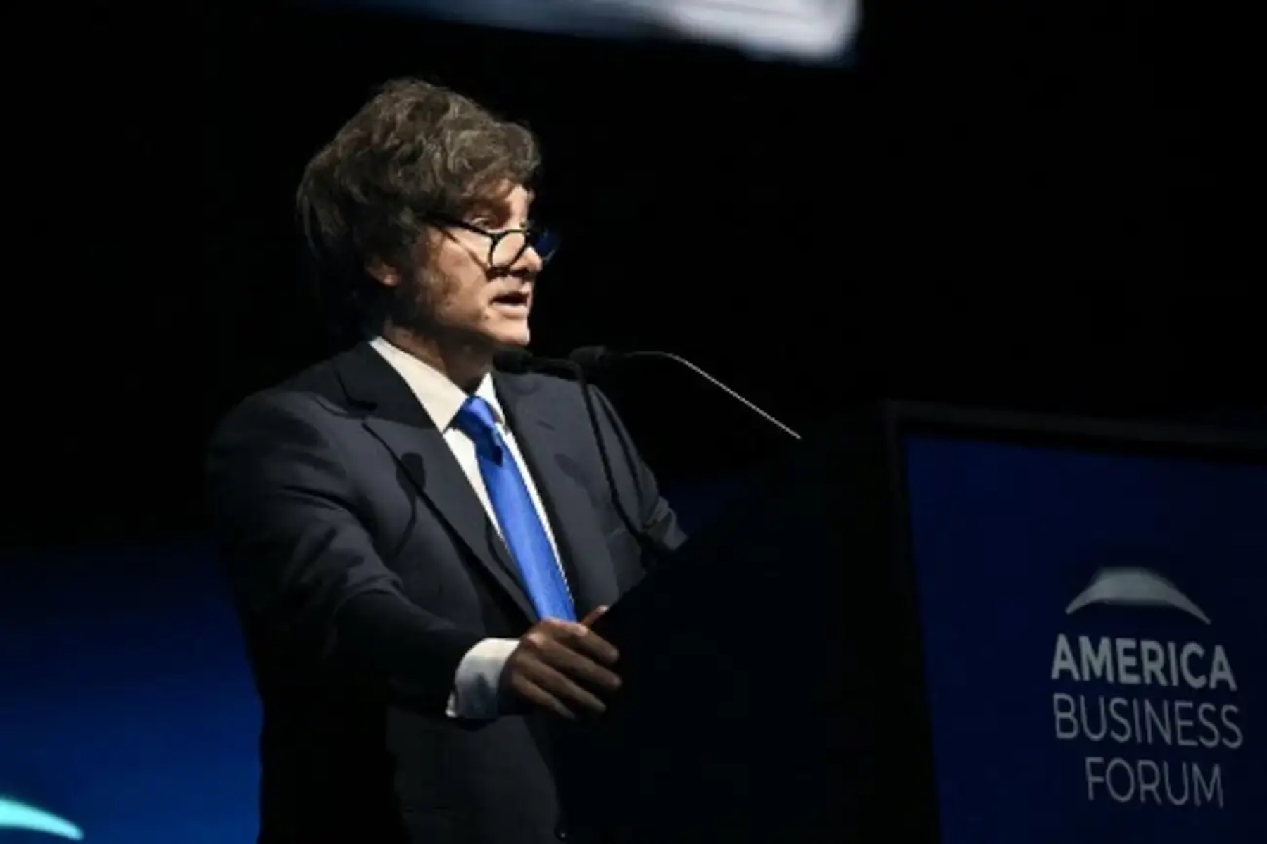 El plan de Javier Milei para el dólar: el anuncio hasta 2027 y qué significa el ajuste del 1% mensual