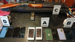Operativos múltiples en Rincón de los Sauces: secuestraron armas, drogas y dinero en efectivo