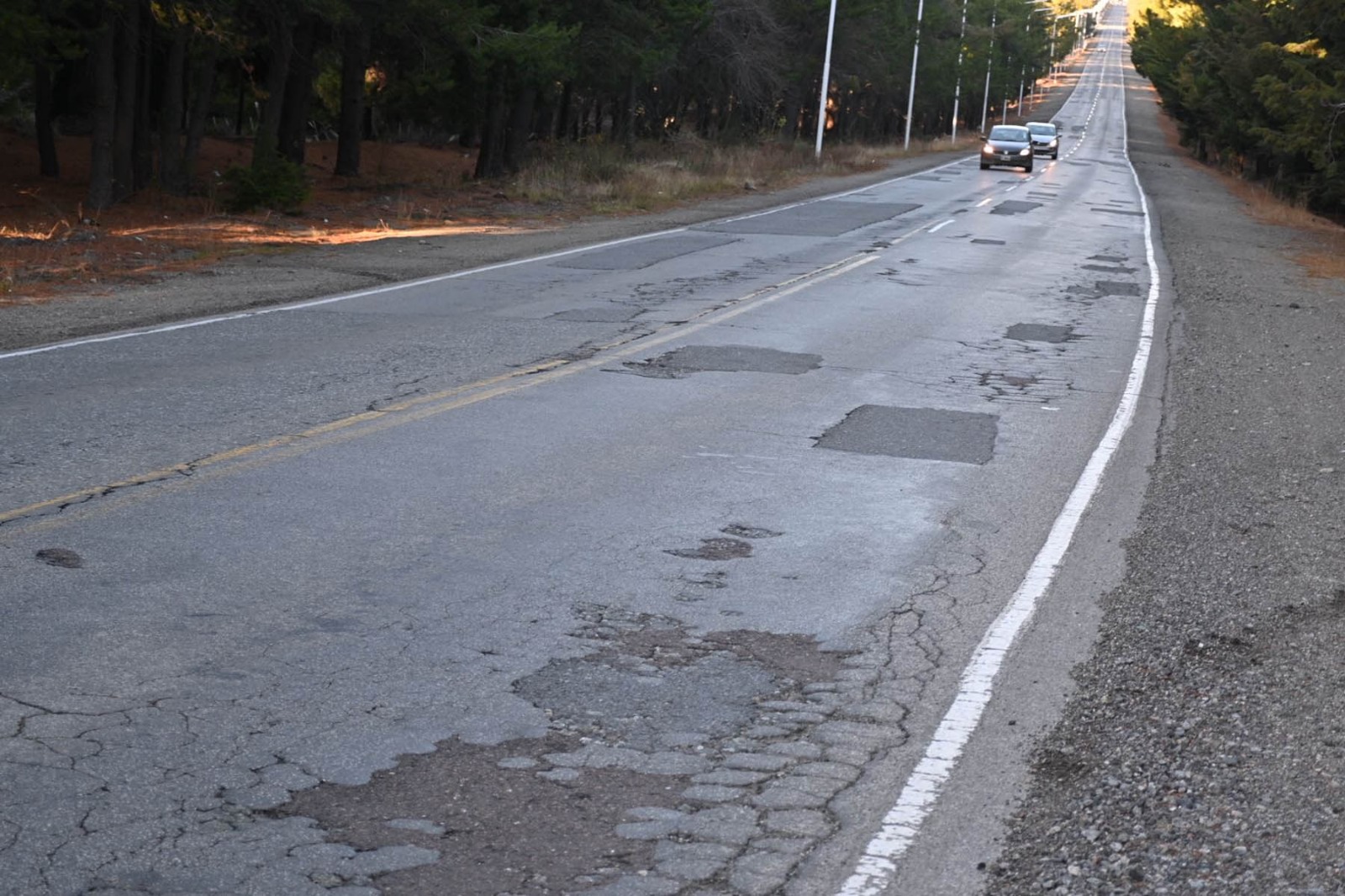 Licitarán el 8 de mayo la repavimentación de la ruta al aeropuerto con 4.400 millones de pesos