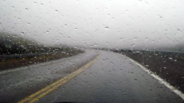 Alerta por tormentas: cinco consejos útiles para manejar en ruta y evitar accidentes