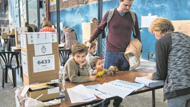 Fuga hacia adelante, la explicación del triunfo libertario