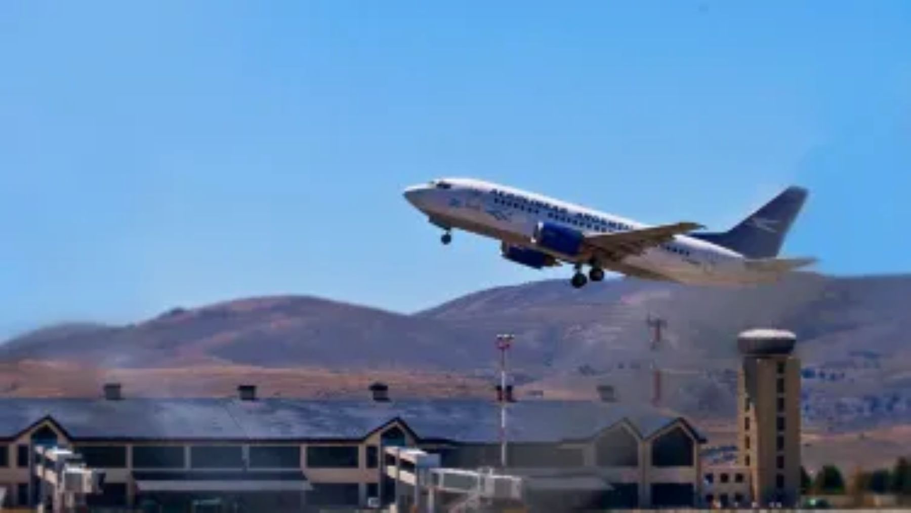 Se anunció un plan de obras de 1500 millones para el aeropuerto de Bariloche