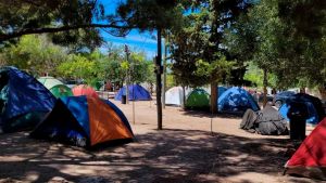 Camping en Las Grutas: precios, opciones y una forma de vivir el verano, sin gastar demasiado