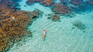 La playa que apodan el Caribe de Brasil y seduce a los argentinos con su mar turquesa