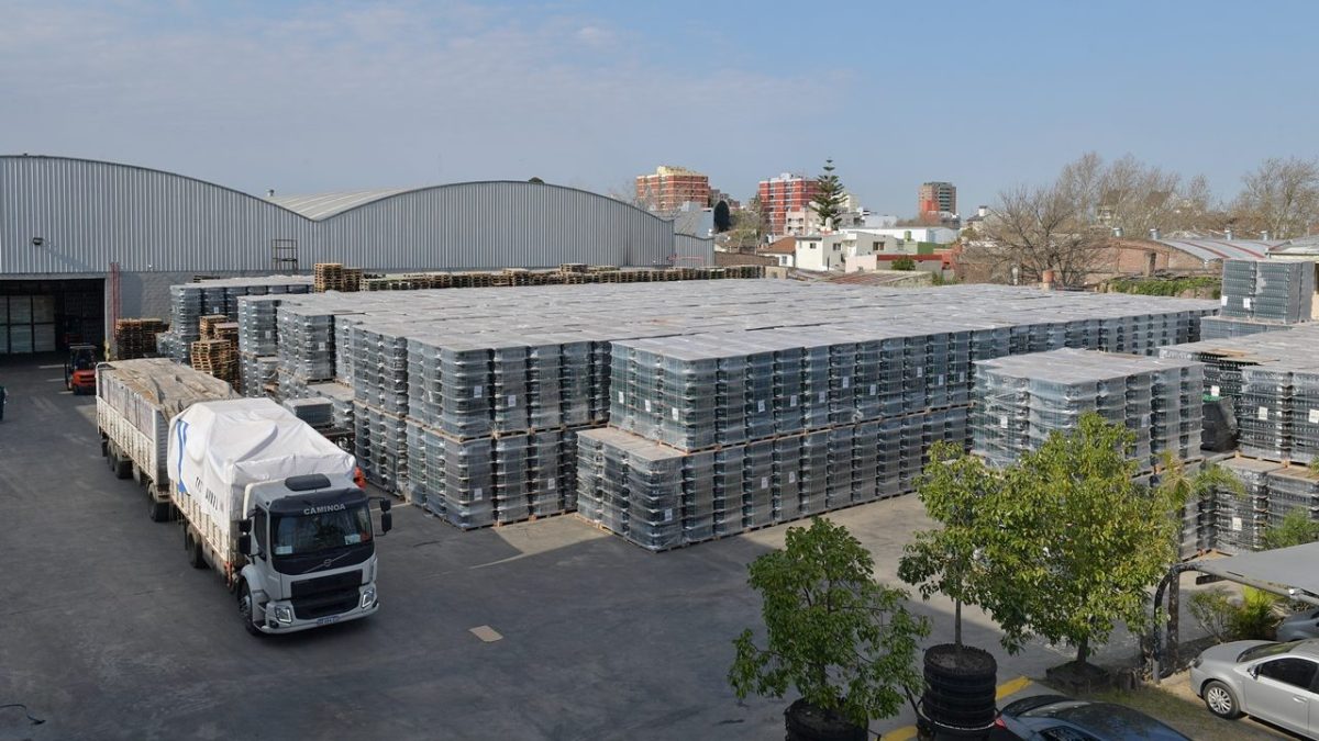 Vista aérea de la planta de envasado de Sidra Del Valle.