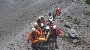 Tras el incidente de Christian Petersen, un nuevo rescate de alta montaña movilizó a brigadistas en el Volcán Lanín