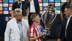 Estudiantes de La Plata, un título de película con pasillo incluido