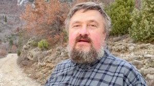 Secta rusa en Bariloche: Rudnev seguirá detenido en Rawson, la causa se enreda y alegan deterioro de salud