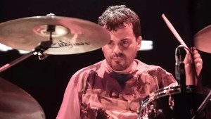 El baterista de Don Osvaldo dijo tener un artefacto explosivo en el aeropuerto de Mendoza