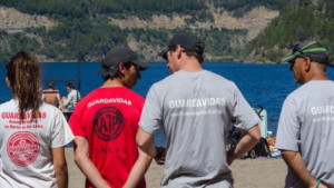 Guardavidas en alerta en San Martín de los Andes: denuncian incumplimientos laborales y lanzan un plan de lucha