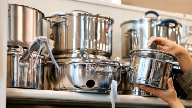 ¡Imperdible! Supermercados ofrecen hasta un 70% de descuento en sartenes y ollas: los detalles de la oferta