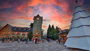 Verano en Bariloche: los precios para tus vacaciones, una Navidad distinta y playas infinitas