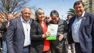 Educación avanza en cambios de sus funcionarios y abre la “reestructuración” de Weretilneck