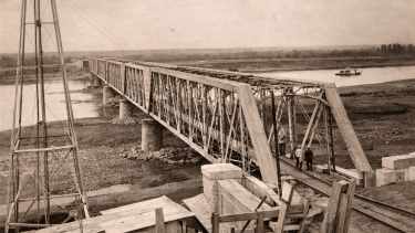 Puente ferroviario Cipolletti–Neuquén: la obra que unió territorios y abrió el camino al desarrollo
