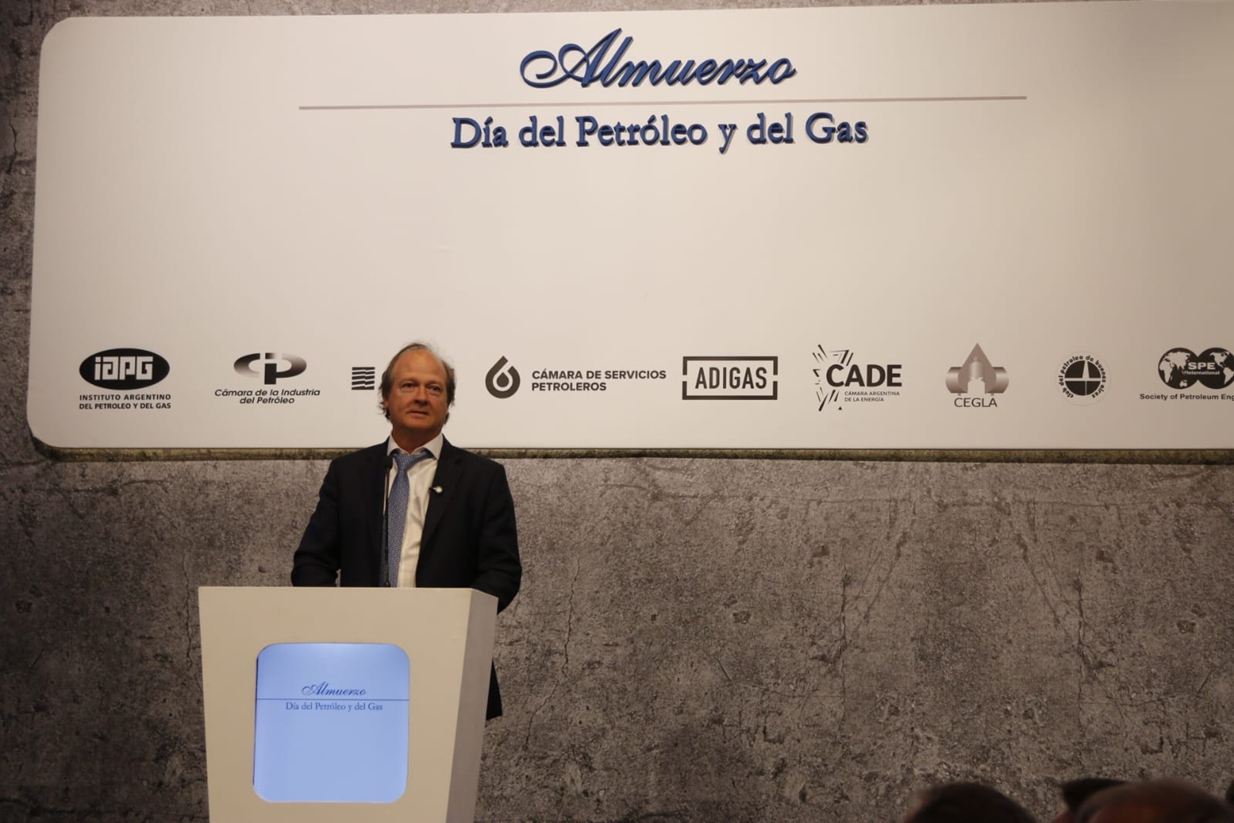 González de Nación: De la intervención al desarrollo, la nueva agenda para el petróleo argentino