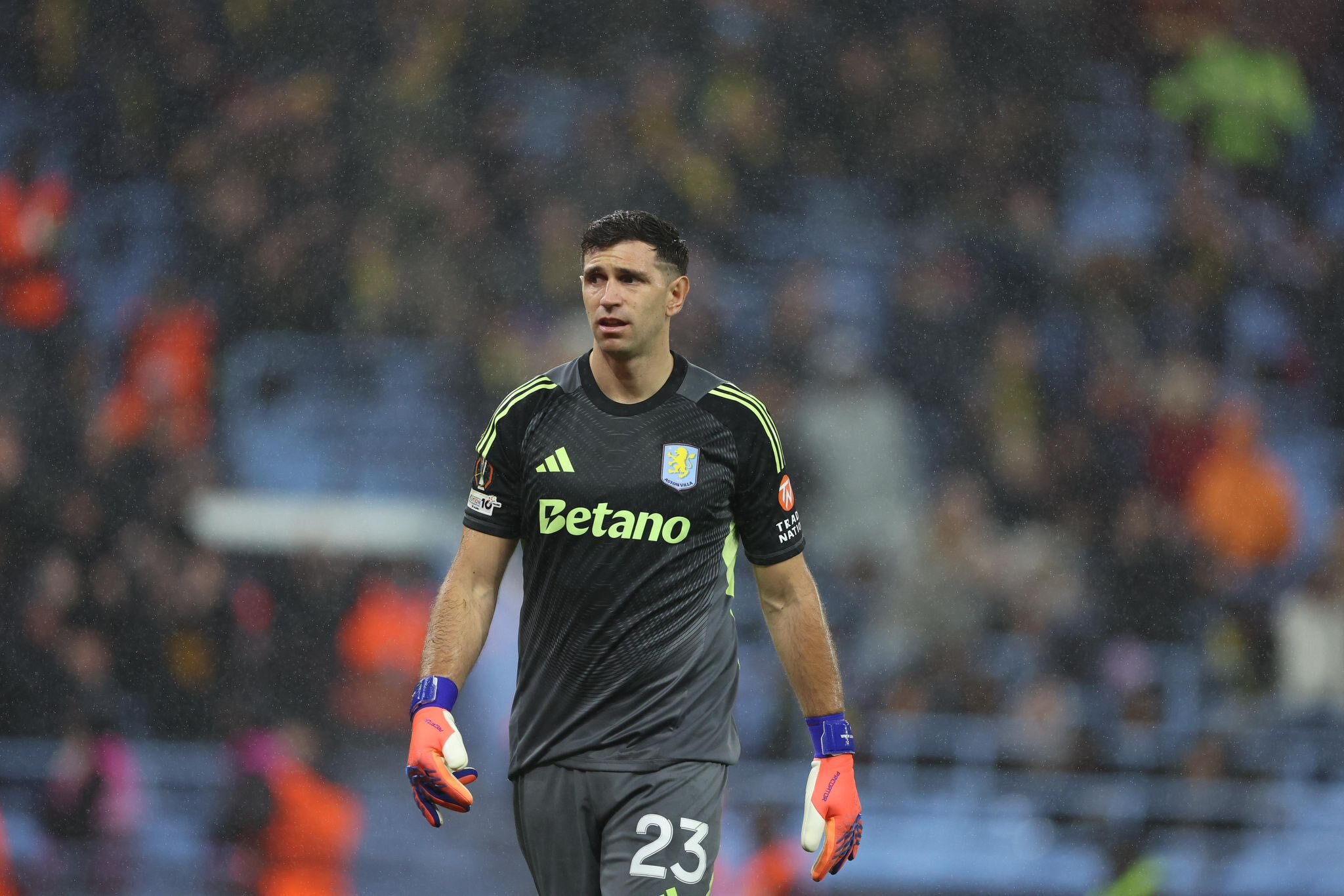 Dibu Martínez y la chance de volver a Independiente: «Es muy difícil, lo veo lejos»