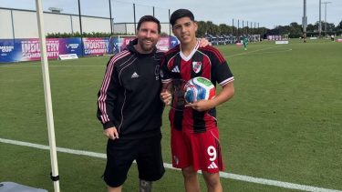Bruno Cabral, la joya de River que la rompió en la Messi Cup y lo siguen desde Europa