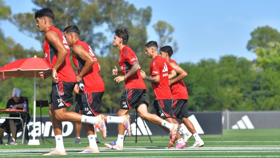 El Millonario termina la etapa en Ezeiza y prepara el viaje a San Martín. Hay tres refuerzos confirmados. (@riverplate)