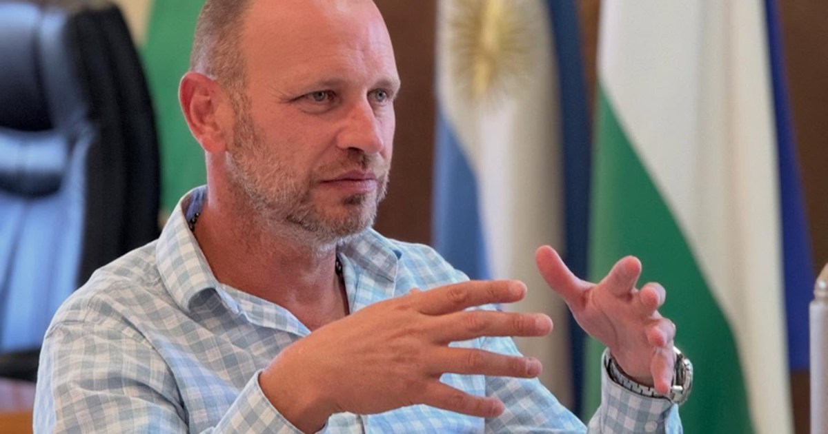 Fernández Oro recibirá 52% más recursos por compensación financiera
