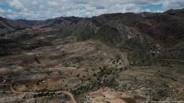 La «autopista» de los dinosaurios: el hallazgo récord de 16.600 huellas que revela una ruta hacia la Argentina 