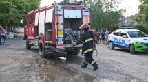 Imagen de Feroz incendio en una vivienda de Roca: la causa habría sido un cortocircuito 