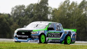 Los hermanos Ochoa dan pelea en la definición de las PickUps en el autódromo de La Plata