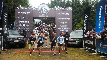 El Cruce Saucony: el peruano Huamán y la española Tarasova lideran la general del Grupo 1