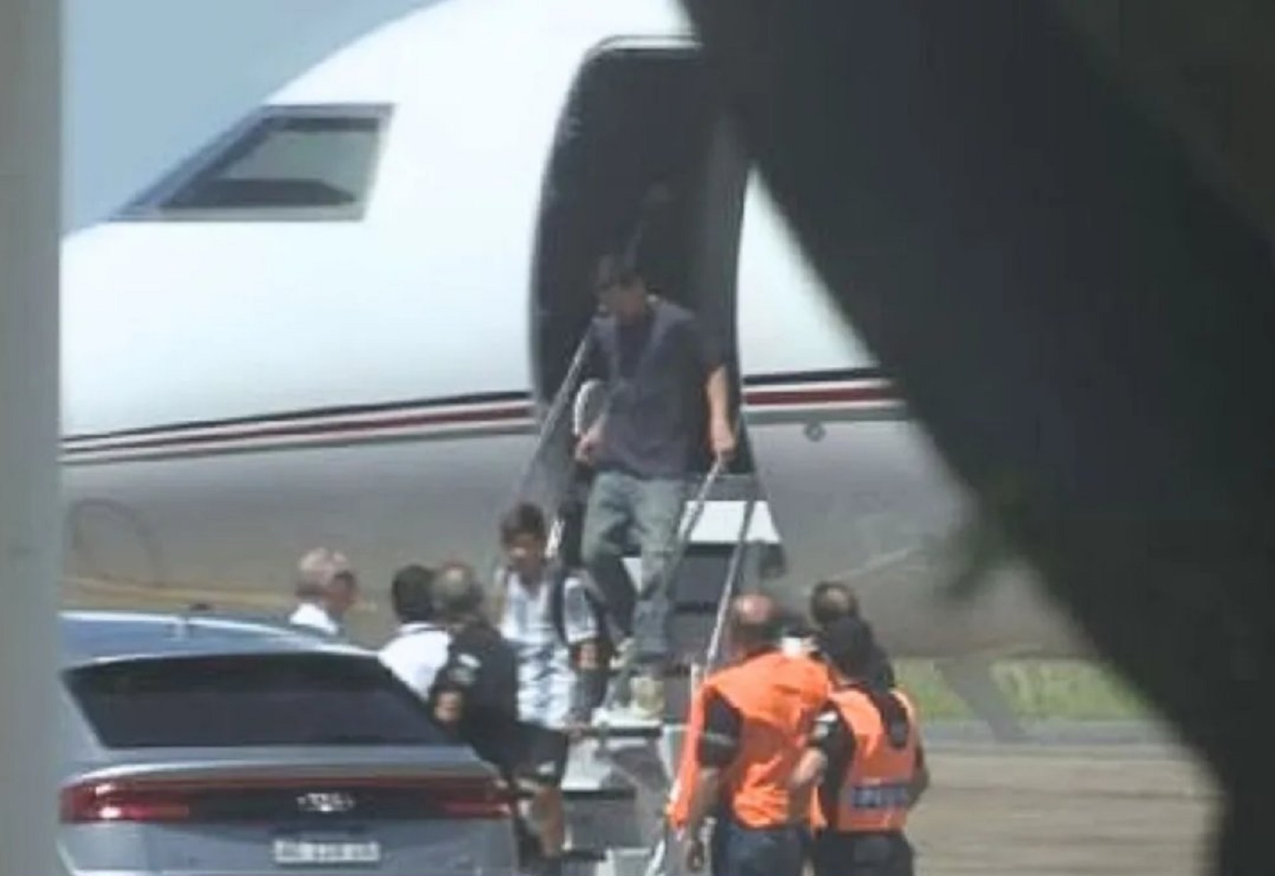 Tras su gira por la India, Lionel Messi llegó a la Argentina para empezar sus vacaciones