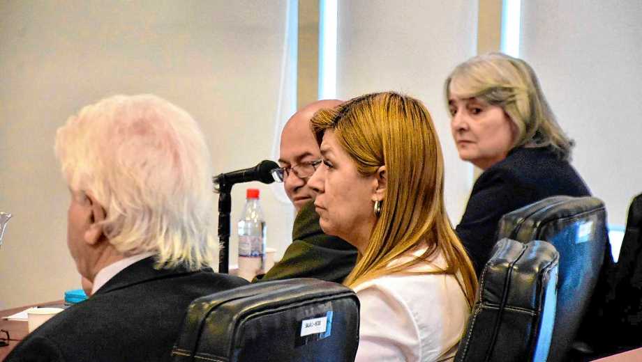 Gloria Ruiz e Isabel Ricchini, las acusadas, en la audiencia de este martes ante el Tribunal de Impugnación. (Matías Subat)