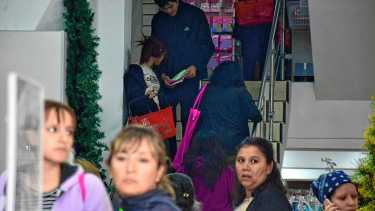 Un solo baño para 20 personas: infraccionaron a un bazar de Neuquén inaugurado hace menos de un mes