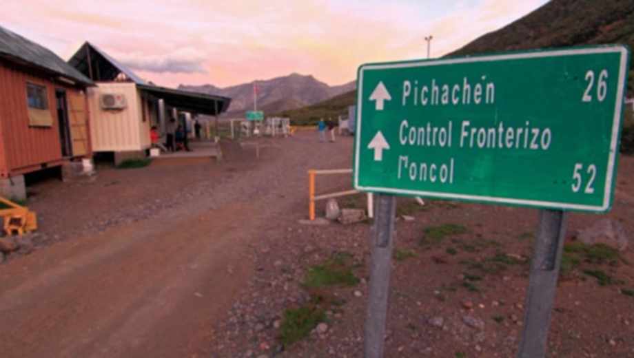 Pichachen: paso fronterizo.-