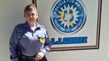 Llegó sin signos vitales y la reacción fue heroica: policía de Río Negro salvó a una beba de dos meses