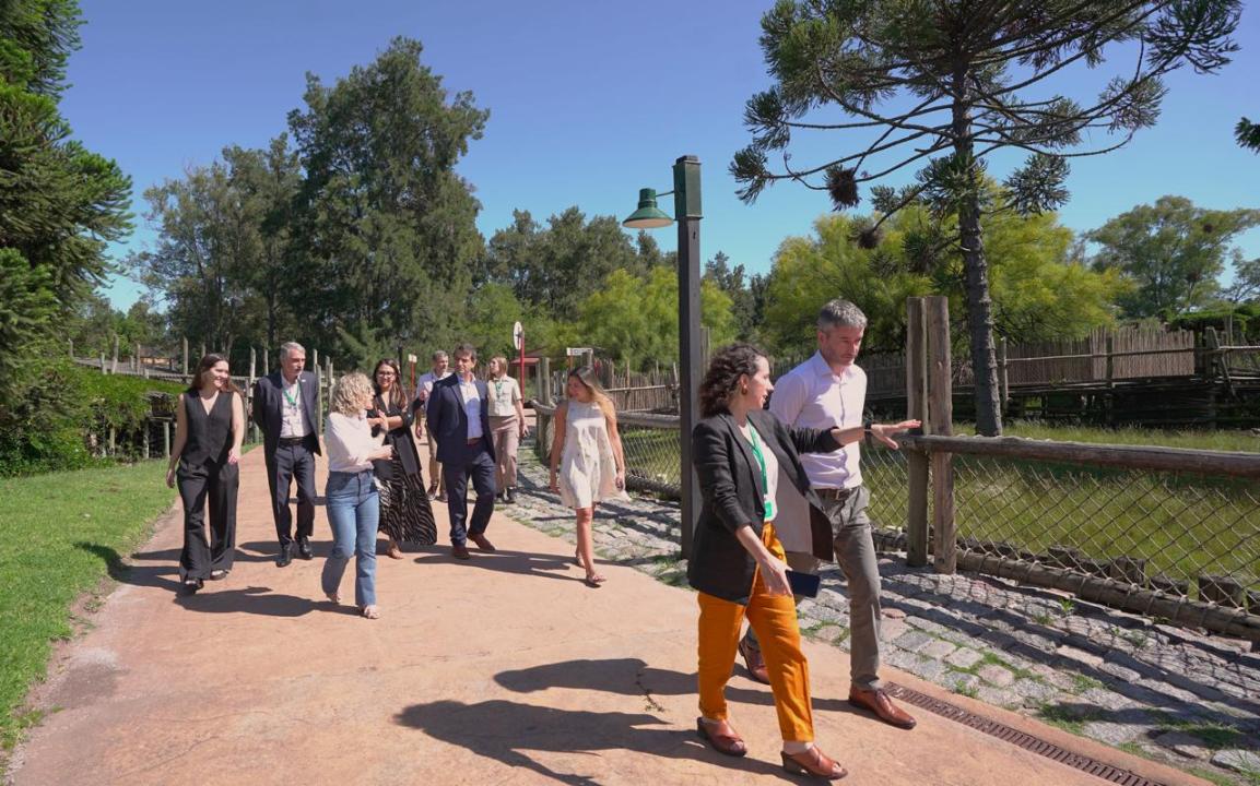 YPF Luz y Fundación Temaikén acordaron abastecer con energías renovables el 80% del consumo del bioparque de Escobar