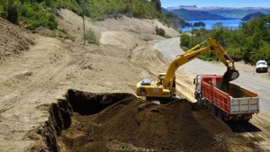 Empezó la pavimentación de la ruta provincial camino a Moquehue