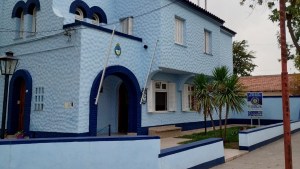 Un hombre fue detenido por intentar robar en una casa y atacar a policías en Río Colorado