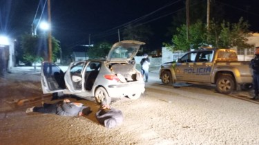 Intento de robo, fuga en contramano y operativo cerrojo en Roca: así cayeron cuatro jóvenes tras una persecución