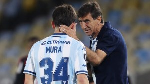 Costas le metió presión a Mura: «Se tiene que quedar»