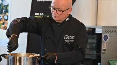 Risotto de hongos con chocolate, la masterclass y degustación a cargo del chef Roberto Montiel en el Festival Yo Como