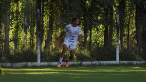 Atlético Regina y La Amistad siguen punteros en la Liga Confluencia: qué le queda a cada uno