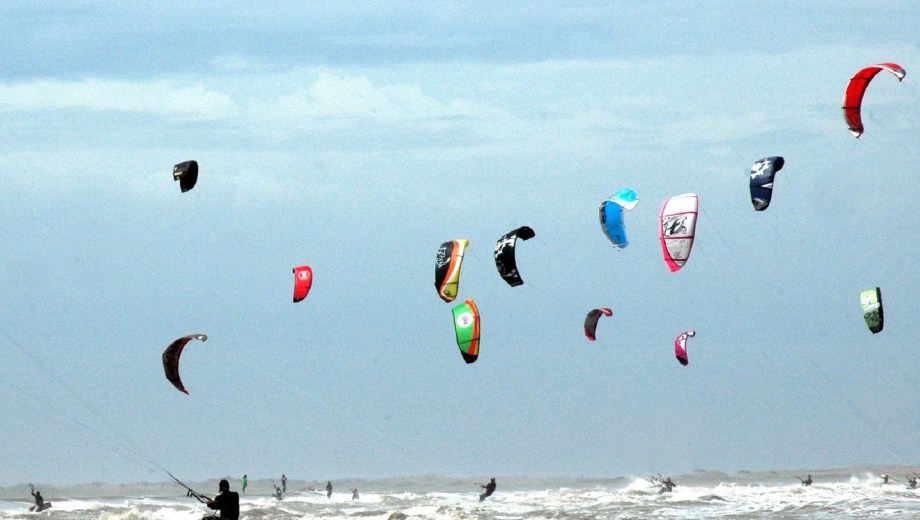 El Cóndor, un escenario privilegiado para los deportes de agua y viento. Foto: Marcelo Ochoa.
