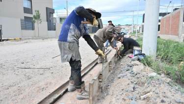 Con «superávit único», la municipalidad de Neuquén invertirá $3.000 millones en asfalto: pavimentan 130 cuadras