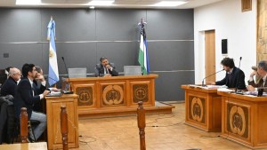 Advertencia para un juez de Bariloche por resolver por escrito sin hacer audiencia oral